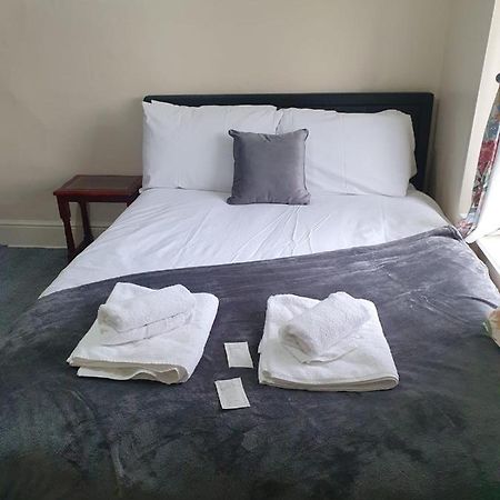 Apartament House In The Heart Of Valleys Ebbw Vale Zewnętrze zdjęcie
