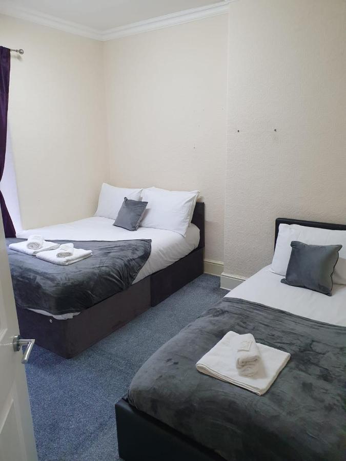 Apartament House In The Heart Of Valleys Ebbw Vale Zewnętrze zdjęcie