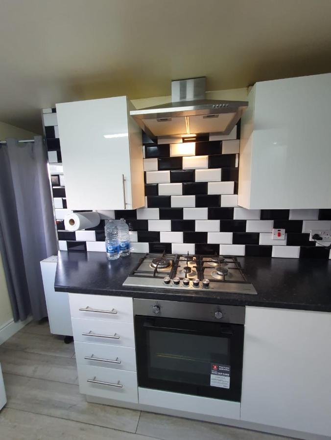 Apartament House In The Heart Of Valleys Ebbw Vale Zewnętrze zdjęcie
